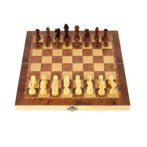 משחק שחמט מקצועי על לוח עץ עבודת יד